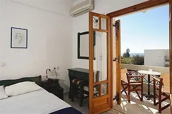 Idomeneas & Hotel